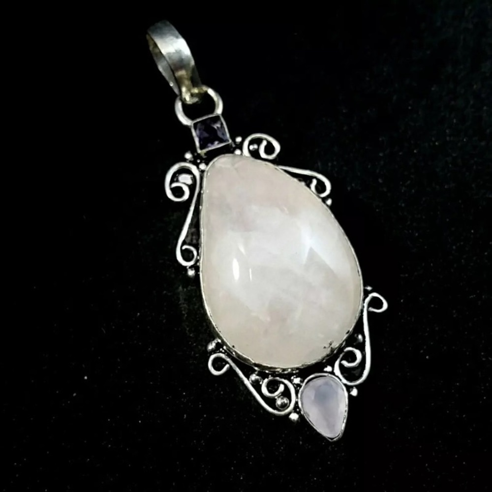 Beautiful Rose 🌹 Quartz Sterling Silver Pendant